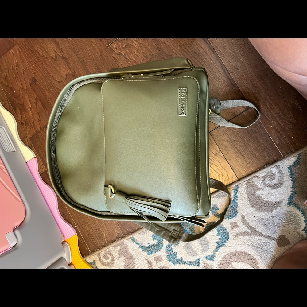 SKIP HOP GREENWICH BACKPACK DIAPER BAG